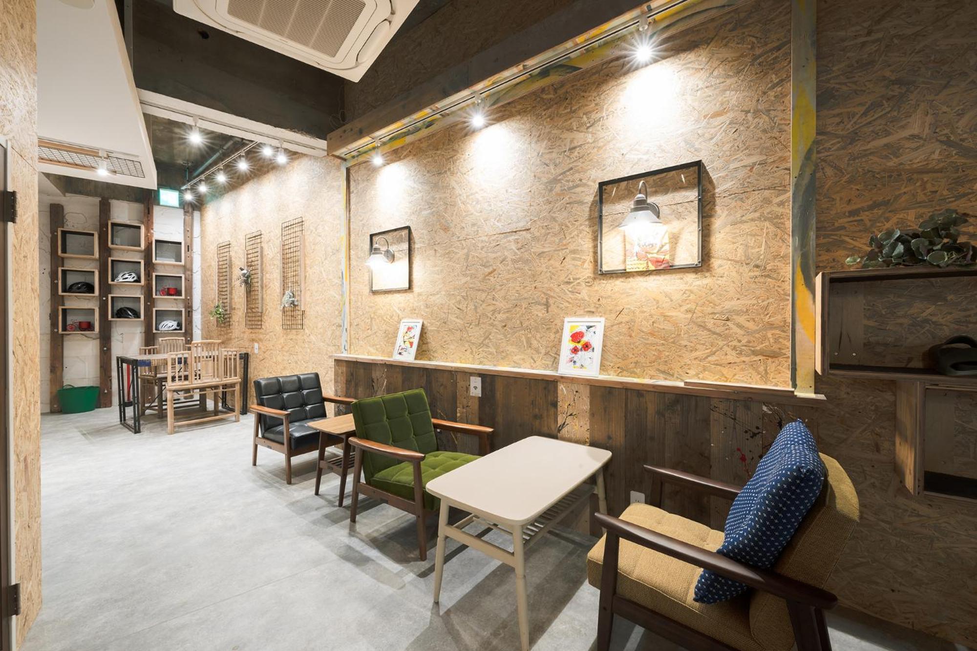 Kotori Coworking & *